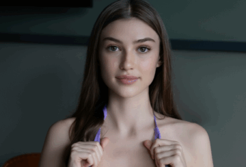 Miranda Kerr Compares GPT-4 vs. GPT-3.5 for Writers